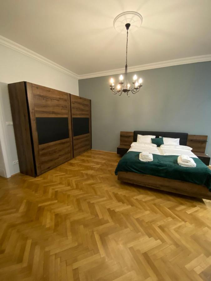 Dunin Majestic Residence 4 كراكوفيا المظهر الخارجي الصورة